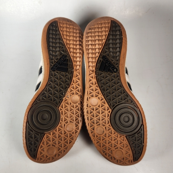 SAMBA Adidas Youth Sneaker Size 2.5 Black Classic Leather Trainer Shoe Athletic - Picture 12 of 13